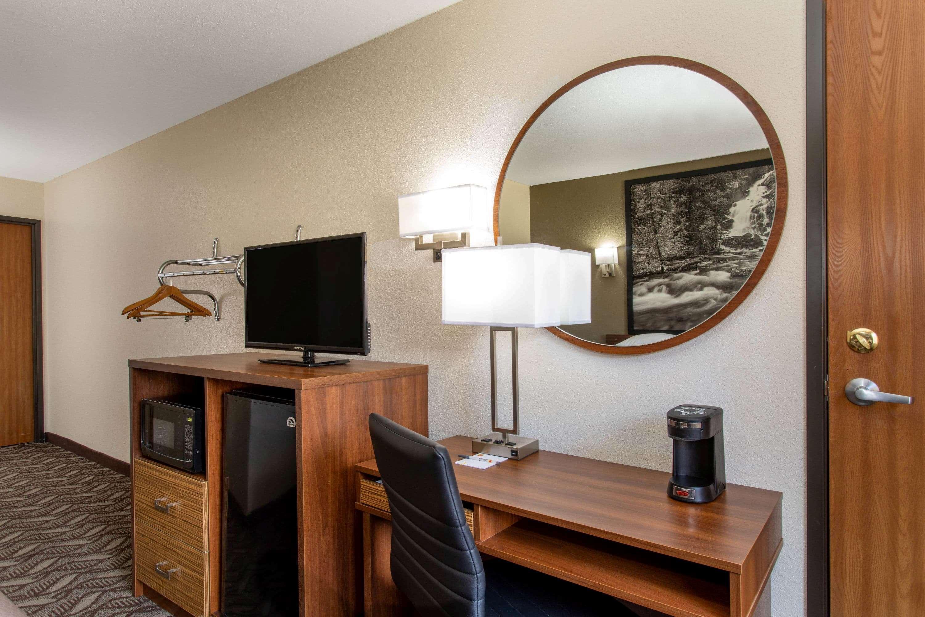 Super 8 By Wyndham Dubois Motel Bagian luar foto