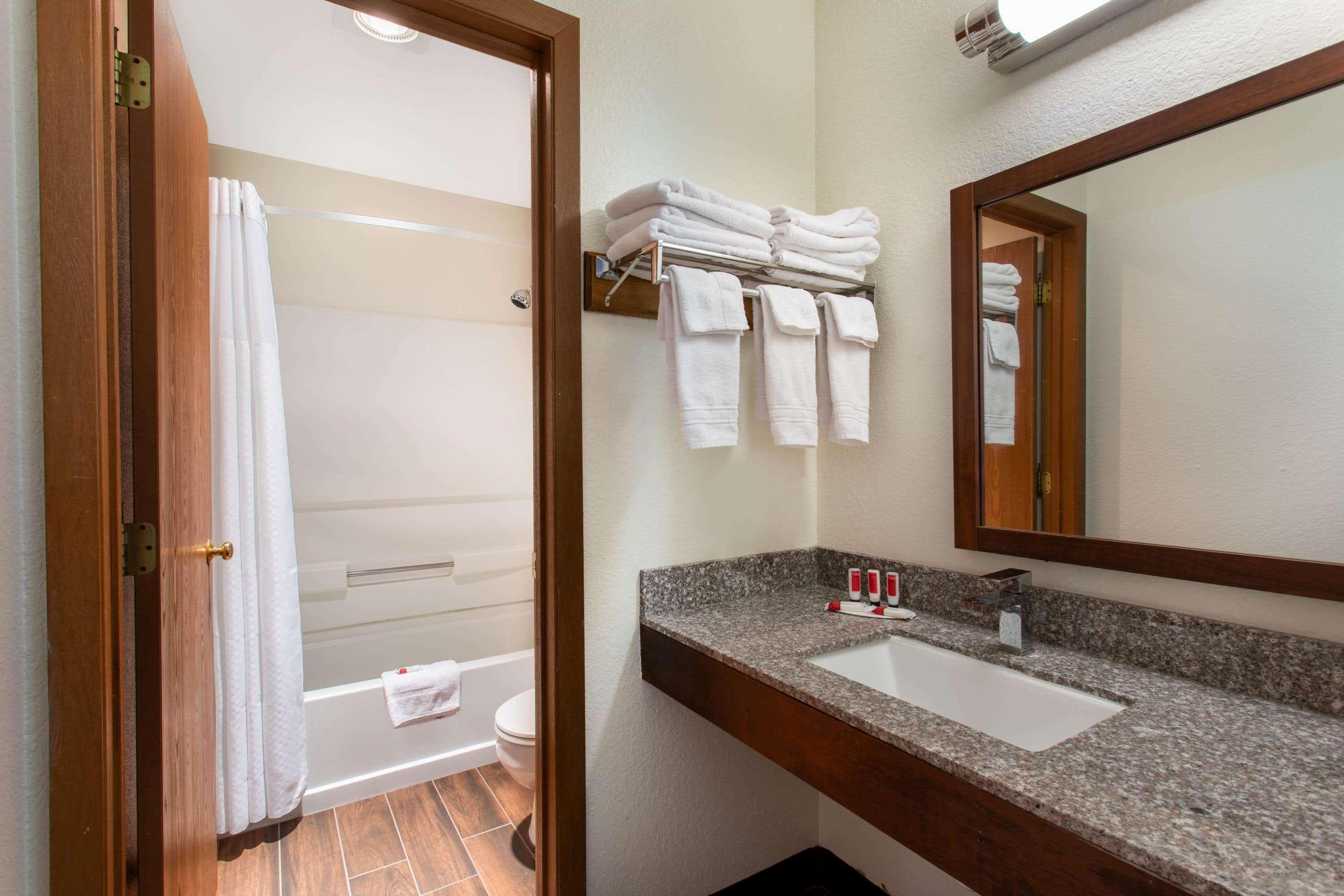 Super 8 By Wyndham Dubois Motel Bagian luar foto