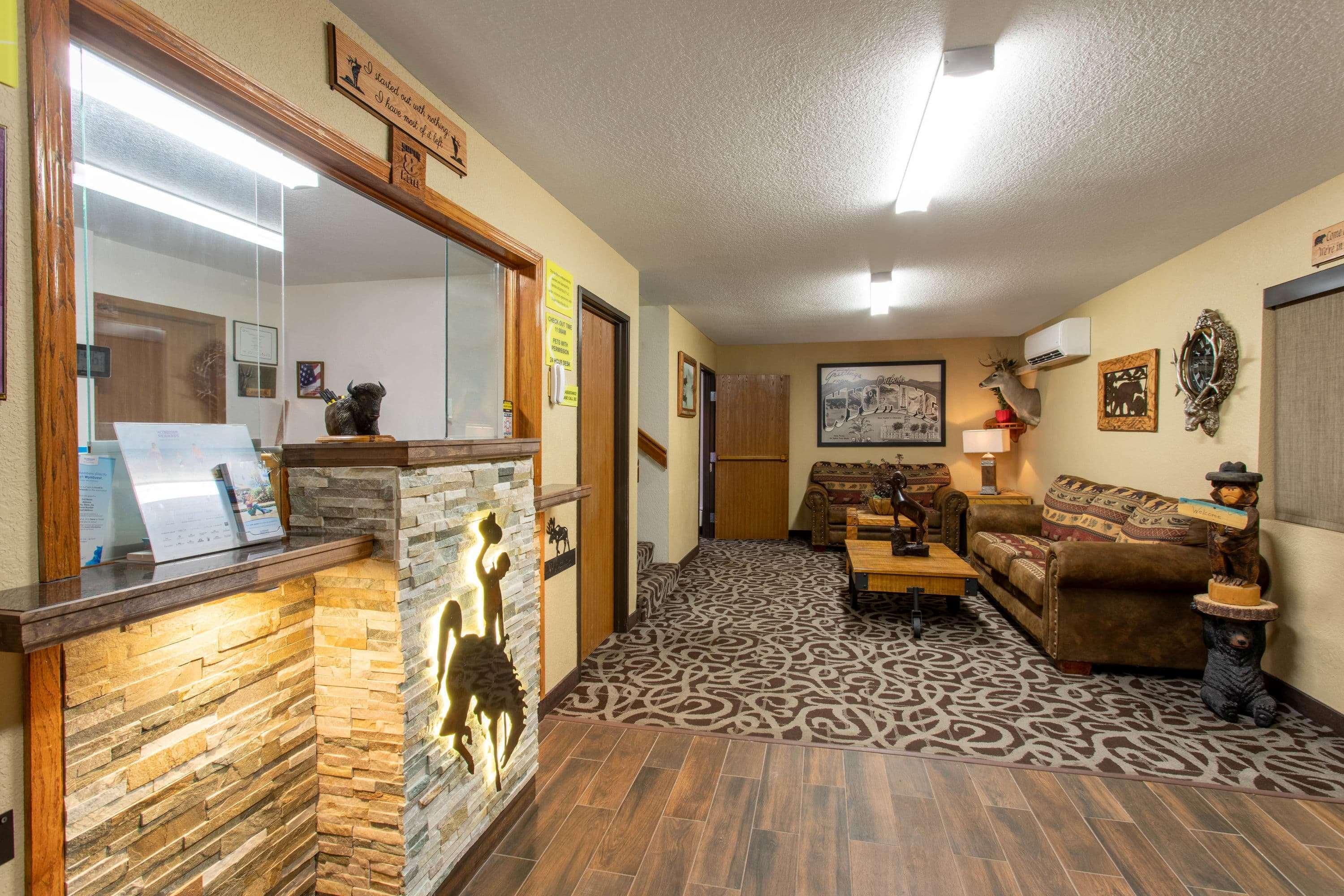 Super 8 By Wyndham Dubois Motel Bagian luar foto